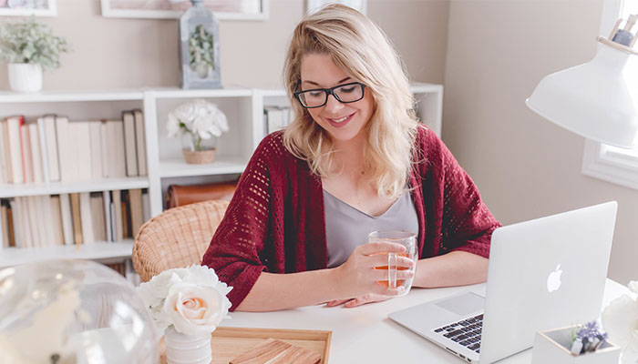 Comparing broadband plans online